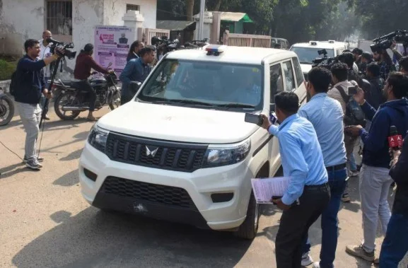 ਅਲ-ਫਲਾਹ ਯੂਨੀਵਰਸਿਟੀ ਨਾਲ ਜੁੜੇ 25 ਠਿਕਾਣਿਆਂ ’ਤੇ ਈਡੀ ਦੀ ਰੇਡ, ਦਿੱਲੀ ਲਾਲ ਕਿਲ੍ਹਾ ਬਲਾਸਟ ਨਾਲ ਜੁੜੇ ਤਾਰ