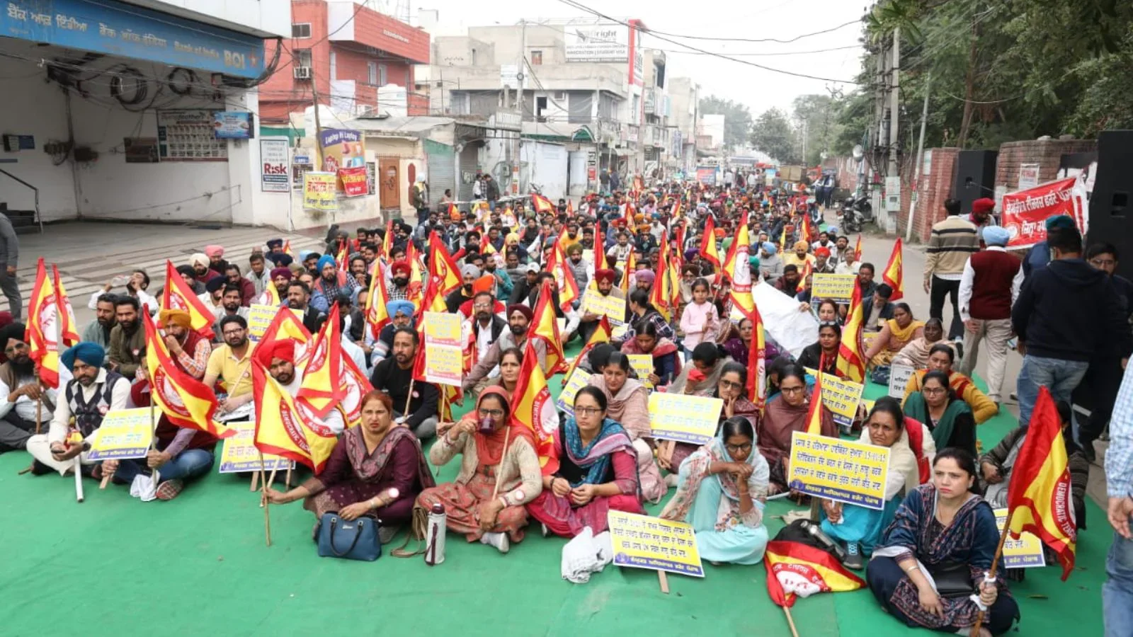 15 ਅਧਿਆਪਕ ਯੂਨੀਅਨਾਂ ਅੱਜ ਚੋਣ ਡਿਊਟੀ ਦੌਰਾਨ 'ਪ੍ਰਬੰਧਿਤ' ਛੇੜਛਾੜ ਦਾ ਵਿਰੋਧ ਕਰਨਗੀਆਂ