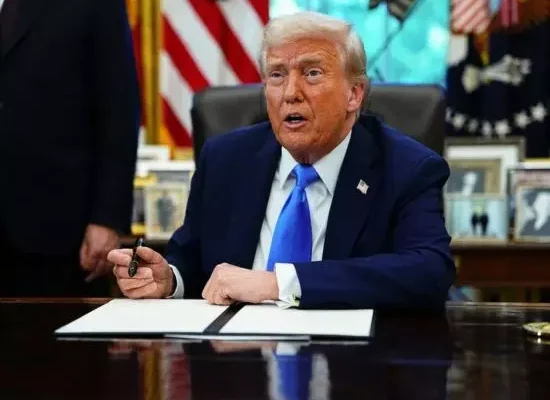 ਅਮਰੀਕਾ ਨੇ ਰਾਸ਼ਟਰੀ ਸੁਰੱਖਿਆ ਦਾ ਹਵਾਲਾ ਦਿੰਦੇ ਹੋਏ ਸੱਤ ਹੋਰ ਦੇਸ਼ਾਂ 'ਤੇ ਯਾਤਰਾ ਪਾਬੰਦੀ ਵਧਾ ਦਿੱਤੀ ਹੈ, 39 ਦੇਸ਼ਾਂ 'ਤੇ ਪਾਬੰਦੀਆਂ ਨੂੰ ਸਖਤ ਕੀਤਾ ਹੈ